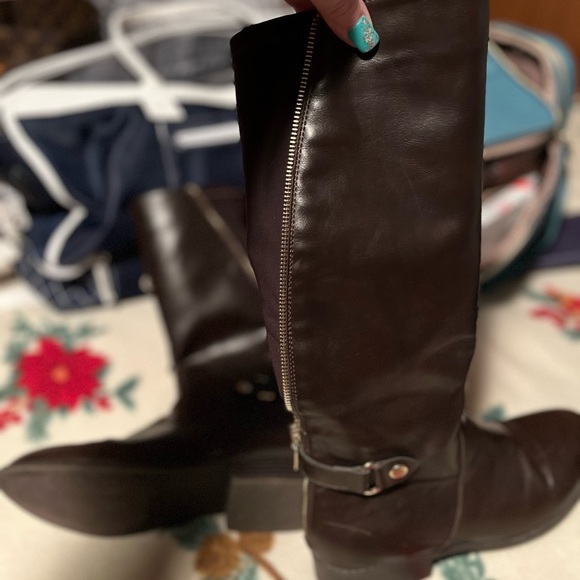 London fog boots! Used about 5 times ! - Picture 4 of 5